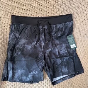 New Glyder Acadia Short Mens XL Black Cloud Drip Print New